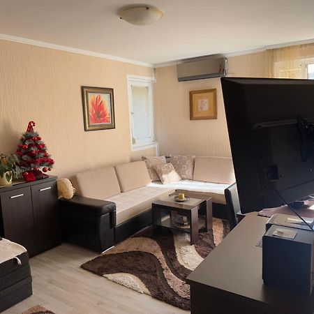 Studio Apartment For Rent In บุดวา ภายนอก รูปภาพ