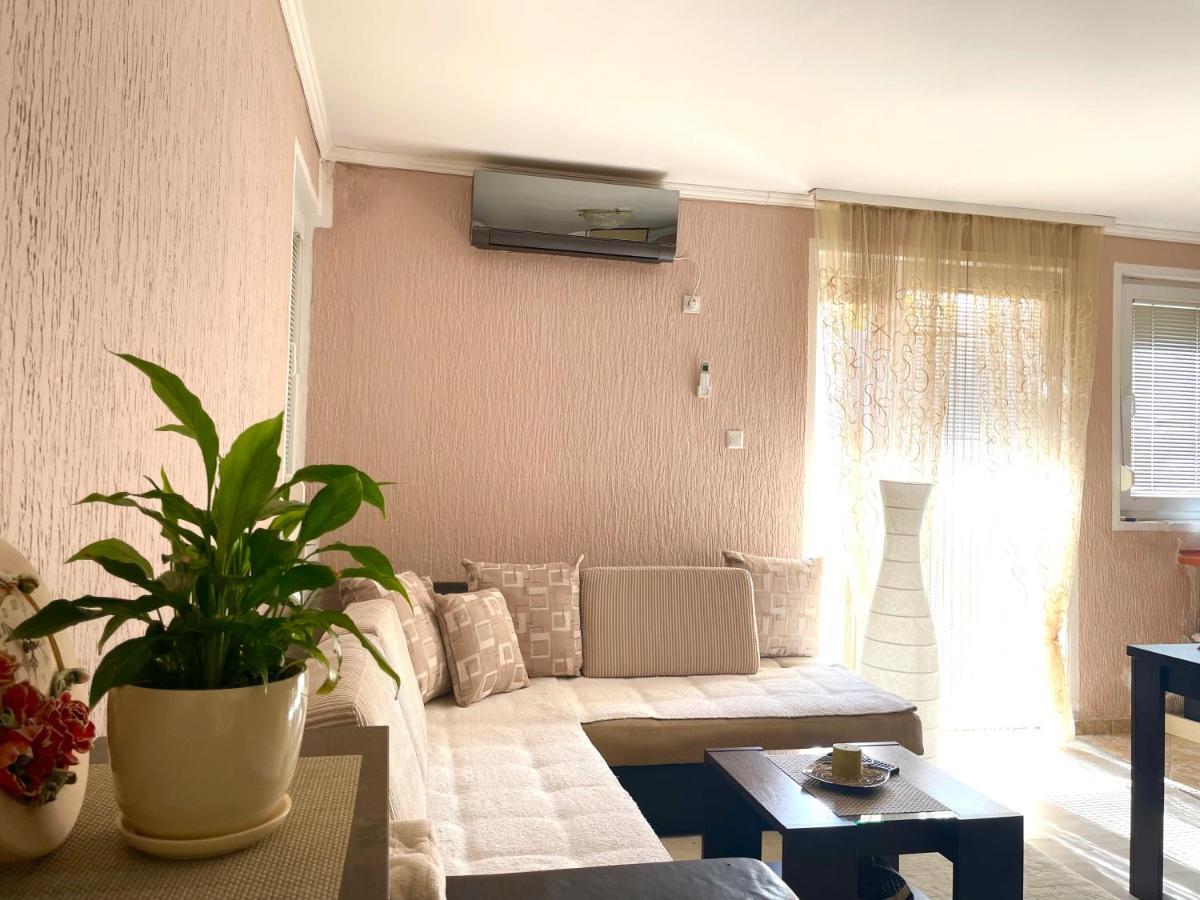 Studio Apartment For Rent In บุดวา ภายนอก รูปภาพ