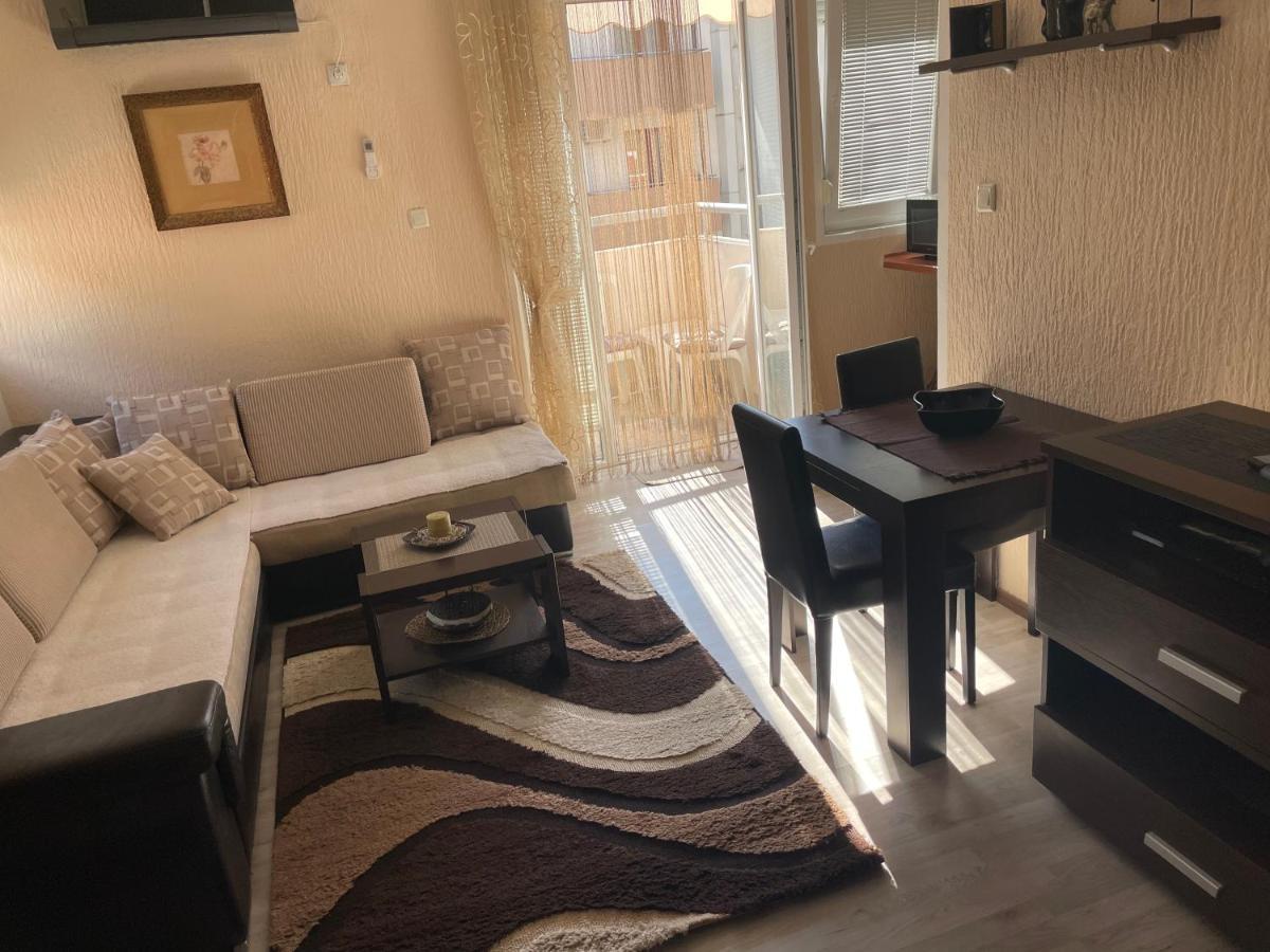 Studio Apartment For Rent In บุดวา ภายนอก รูปภาพ
